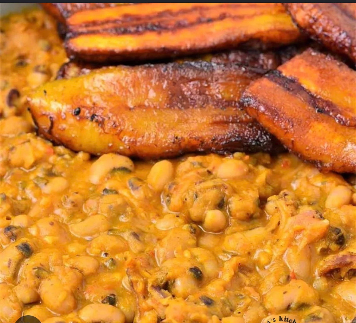 Beans porridge nigeria with fried plantain